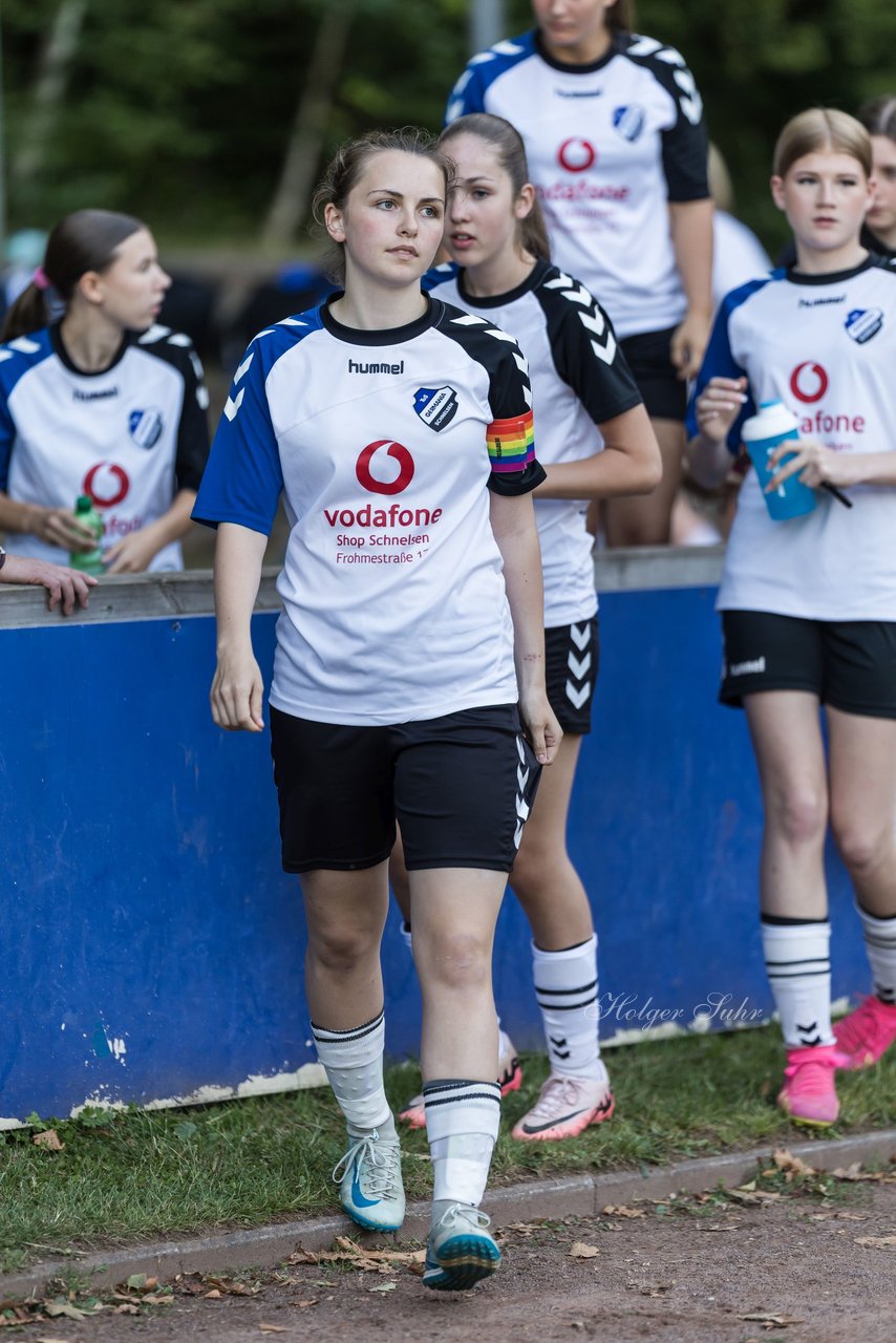 Bild 122 - Loewinnen Cup